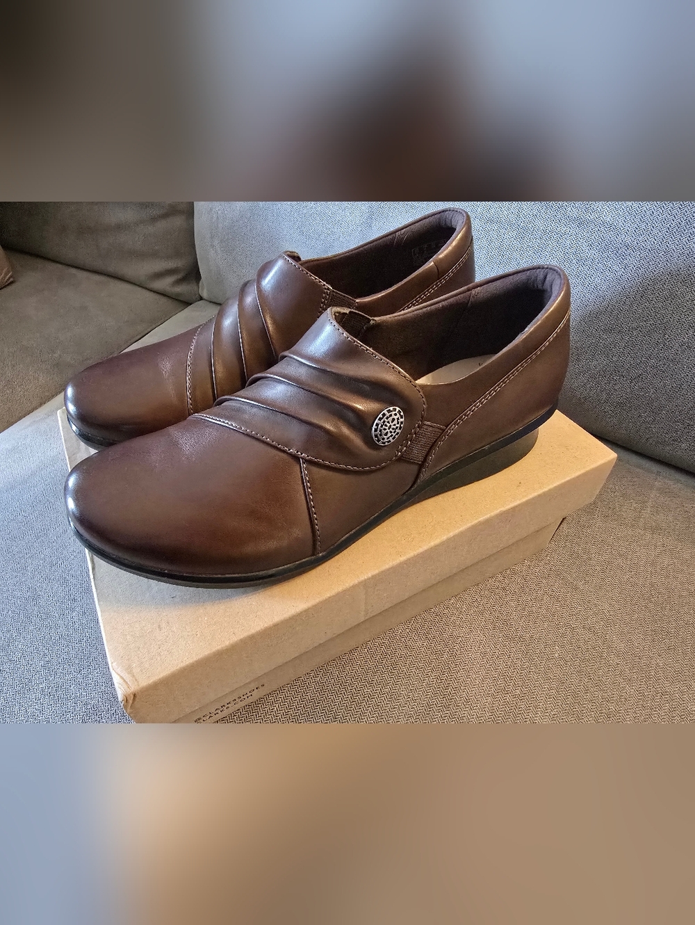 NIB Clarks Hope Roxanne Slip-On Size 8